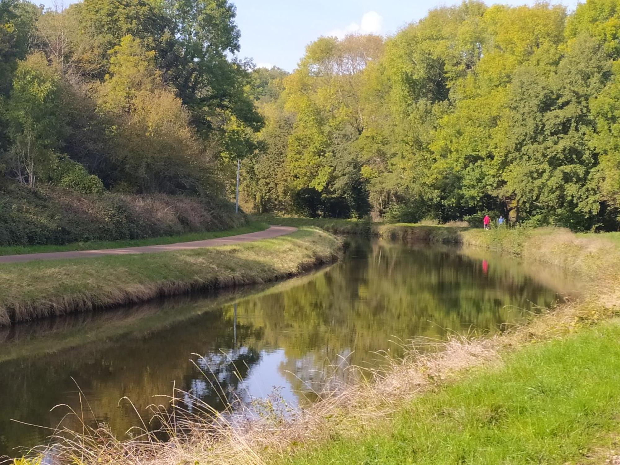 Le Theatre Villa Marigny-sur-Yonne Esterno foto